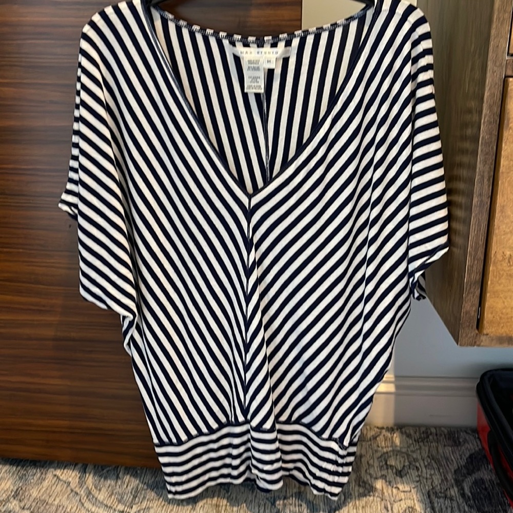 Max Studios Top